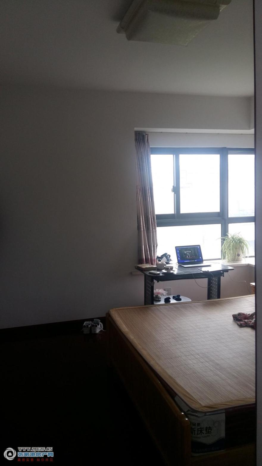 主臥帶衛.jpg?x-oss-process=image/resize,w_880 主臥帶衛.jpg?x-oss-process=image/resize,w_880