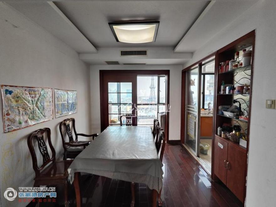 王府名邸-餐廳-20250305-3.jpg?x-oss-process=image/resize,w_880 王府名邸-餐廳-20250305-3.jpg?x-oss-process=image/resize,w_880