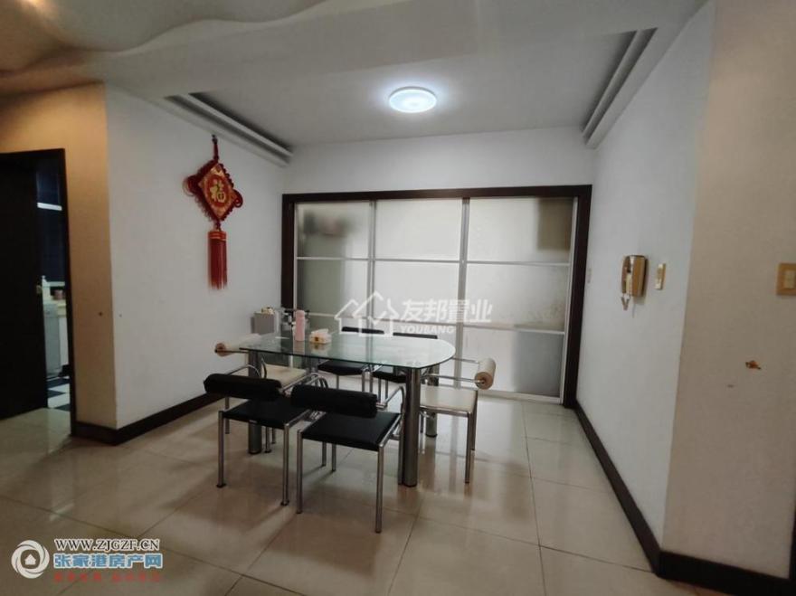 華夏花園-餐廳-20250403-2.jpg?x-oss-process=image/resize,w_880 華夏花園-餐廳-20250403-2.jpg?x-oss-process=image/resize,w_880