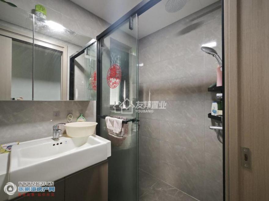 \@-lg-20250421-8.jpg?x-oss-process=image/resize,w_880
