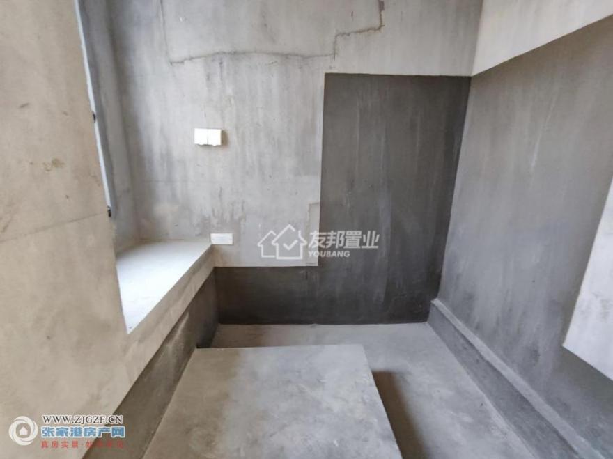 \@-lg-20250421-6.jpg?x-oss-process=image/resize,w_880