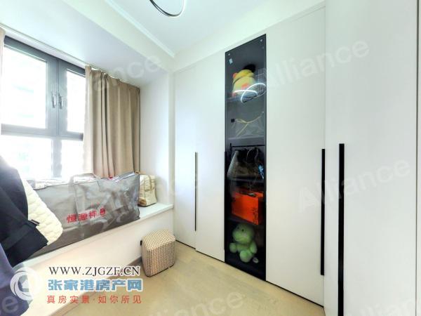 pc0_UMAsjqnsQ_2.jpg?x-oss-process=image/resize,w_880