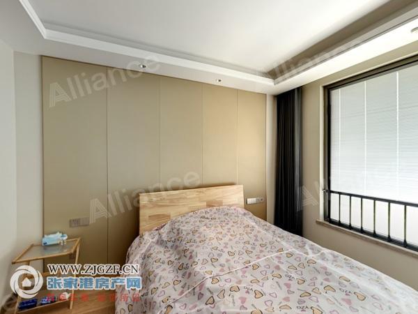 pc1_QdgR02v4b.jpg?x-oss-process=image/resize,w_880