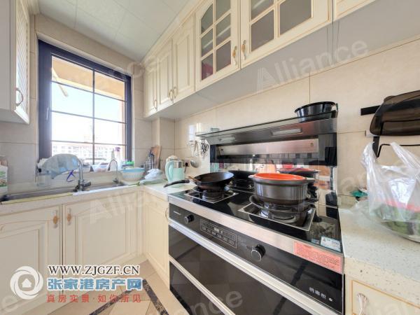 pc0_yGpjDYAi0.jpg?x-oss-process=image/resize,w_880