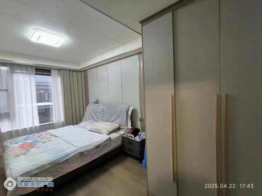 19da1883ead48ec7912bbaee44ea02b8.jpg?x-oss-process=image/resize,w_880