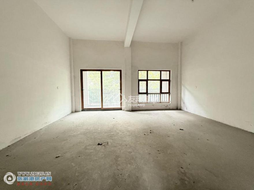 (e)-͏d-20250613-0.jpg?x-oss-process=image/resize,w_880
