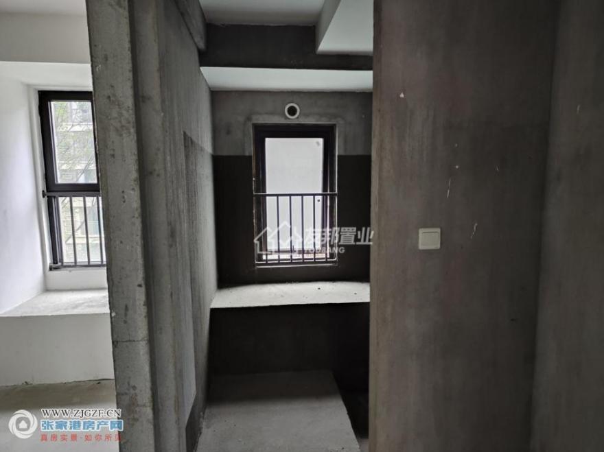 \@-l(wi)g-20250615-10.jpg?x-oss-process=image/resize,w_880
