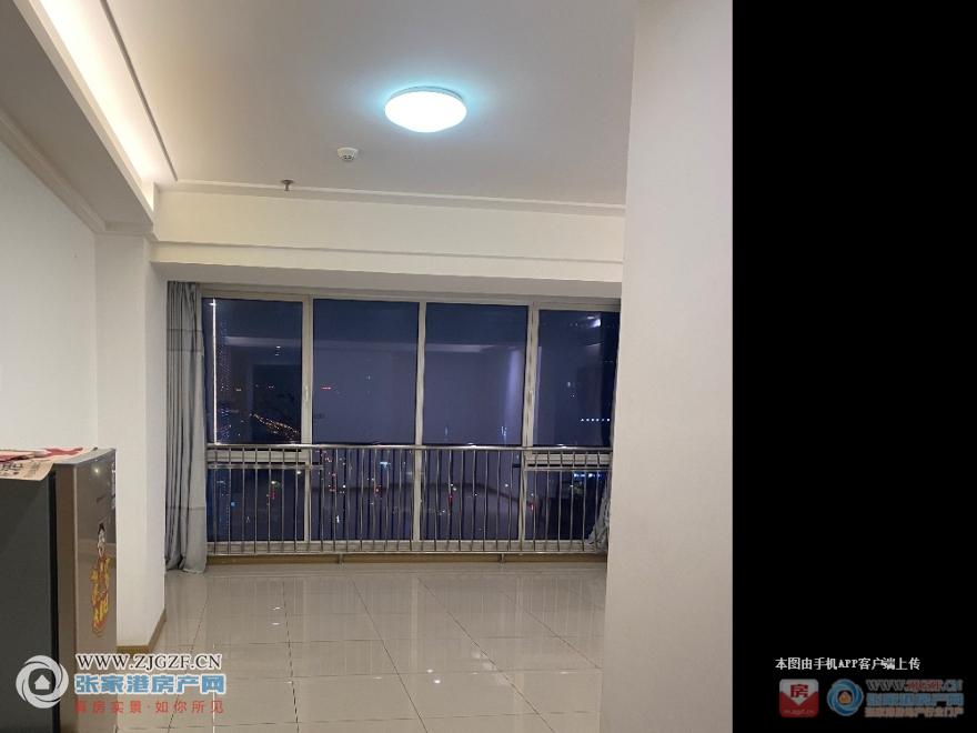 万达广场中介出租图片