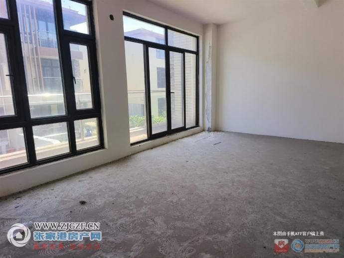 102827348.jpg?x-oss-process=image/resize,w_880