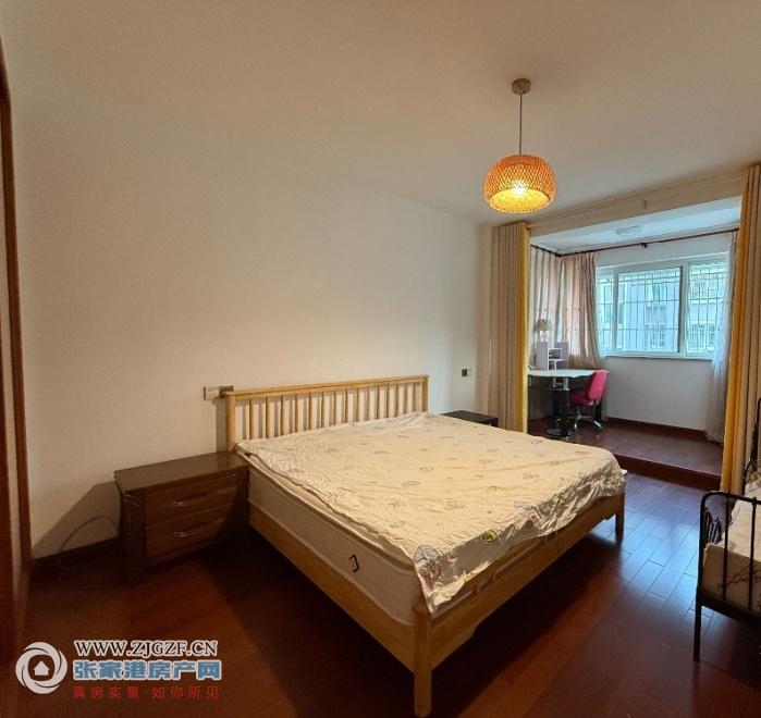 小城市新村房东出租图片