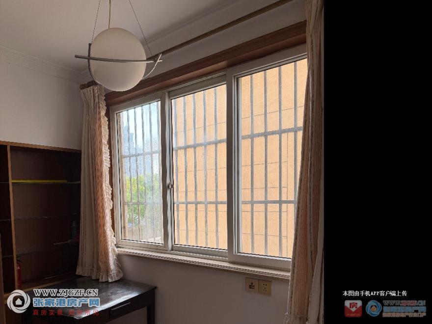 95346228.jpg?x-oss-process=image/resize,w_880