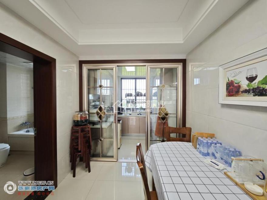 ǱԷ--20250825-2.jpg?x-oss-process=image/resize,w_880