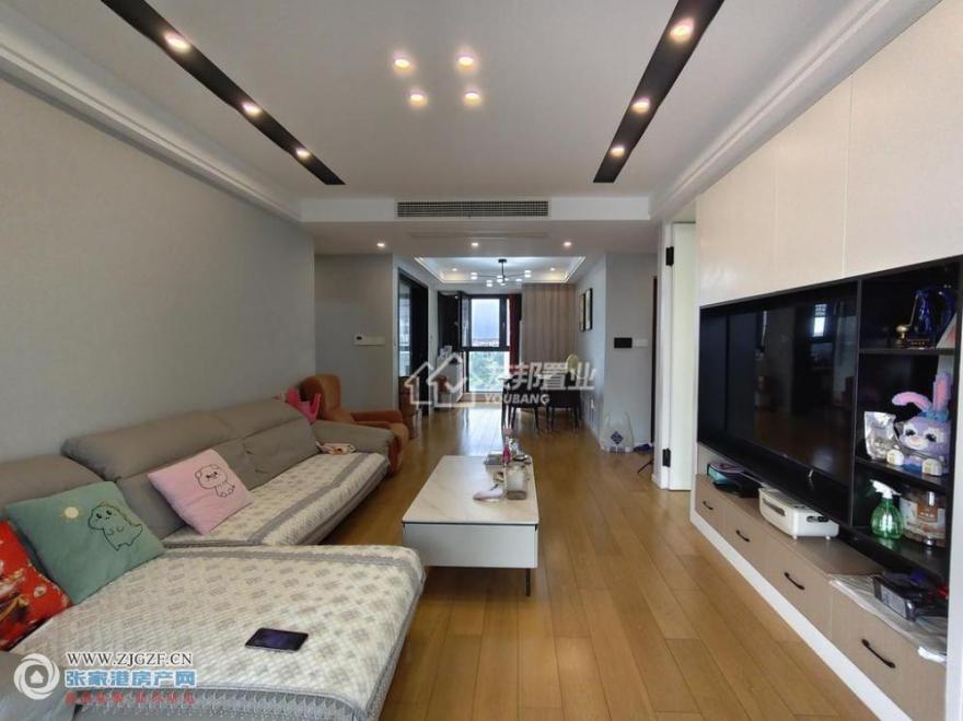 --20250826-2.jpg?x-oss-process=image/resize,w_880