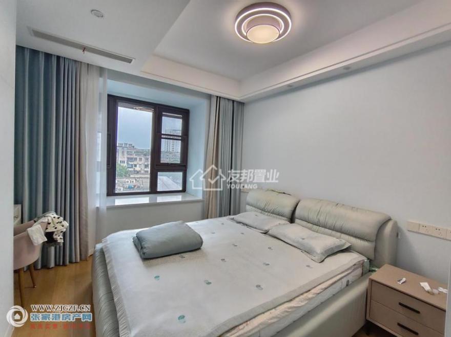 --20250826-6.jpg?x-oss-process=image/resize,w_880