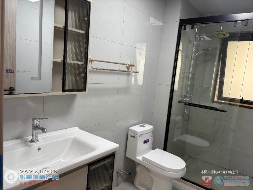 125126636.jpg?x-oss-process=image/resize,w_880