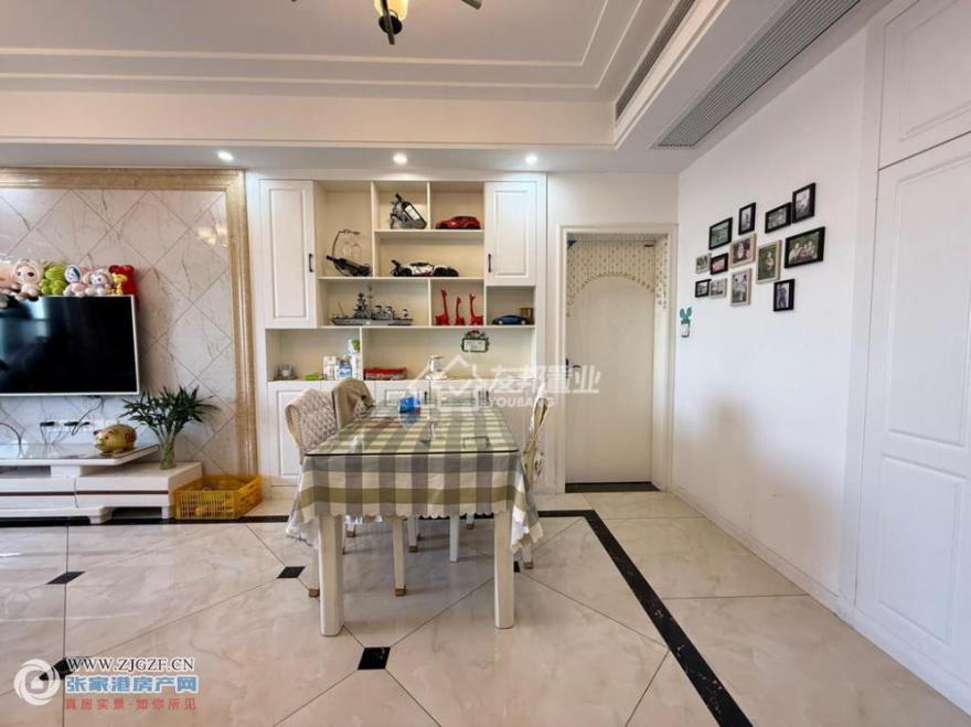 --20250901-2.jpg?x-oss-process=image/resize,w_880