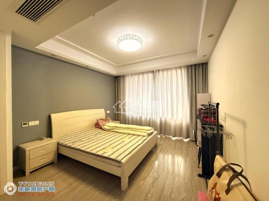 --20250902-4.jpg?x-oss-process=image/resize,w_880