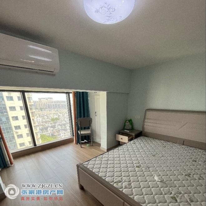 105737528_.jpg?x-oss-process=image/resize,w_880