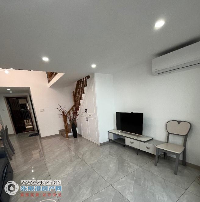 10573520_.jpg?x-oss-process=image/resize,w_880