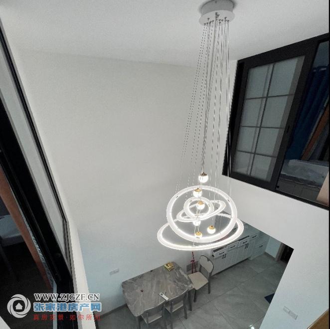 105736936_.jpg?x-oss-process=image/resize,w_880