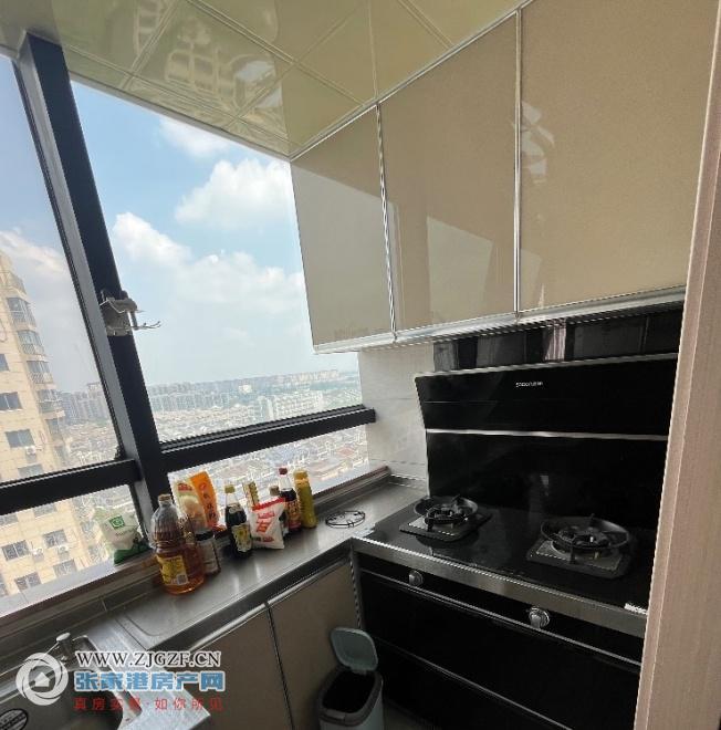 105735360_.jpg?x-oss-process=image/resize,w_880