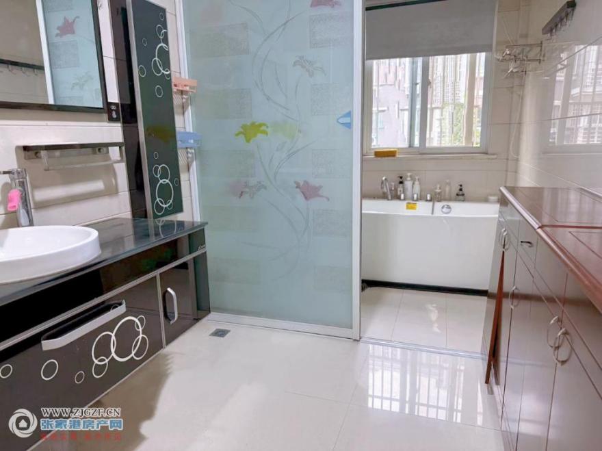 cb233ba106d1a6e1a6c3aa61c06c0ec2.jpg?x-oss-process=image/resize,w_880