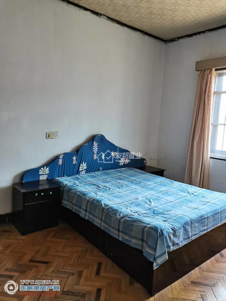 9597f1ce9a7b49e78e0c98342ae5557e.jpg?x-oss-process=image/resize,w_880