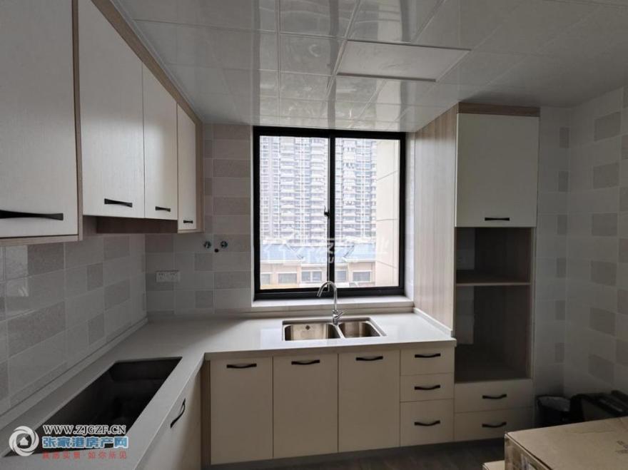 范庄花苑-厨房-20250923-7.jpg?x-oss-process=image/resize,w_880 范庄花苑-厨房-20250923-7.jpg?x-oss-process=image/resize,w_880