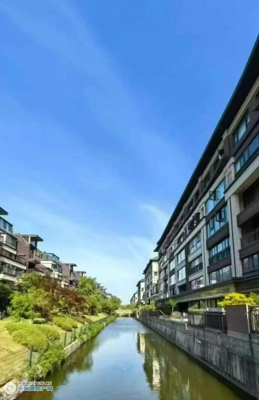 ed584e31efd3a2399241e638a9184bc.jpg?x-oss-process=image/resize,w_880