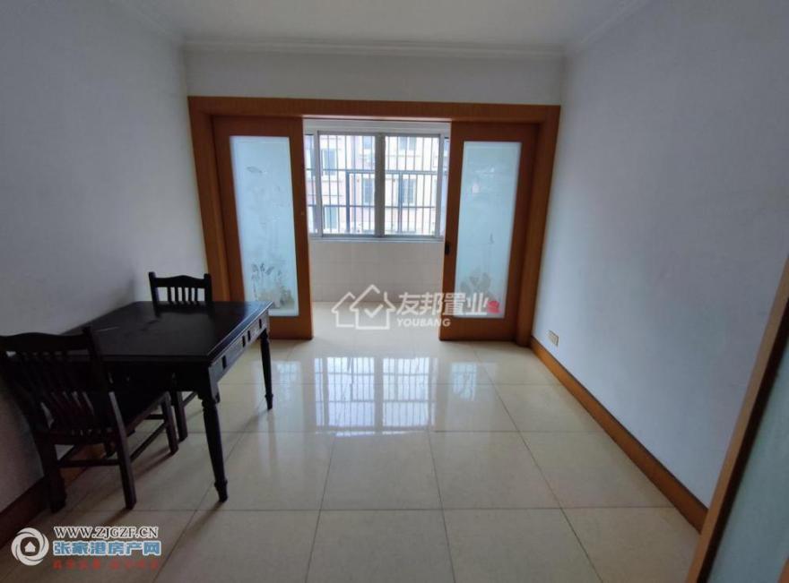 湖滨新村-客厅-20250928-0.jpg?x-oss-process=image/resize,w_880 湖滨新村-客厅-20250928-0.jpg?x-oss-process=image/resize,w_880