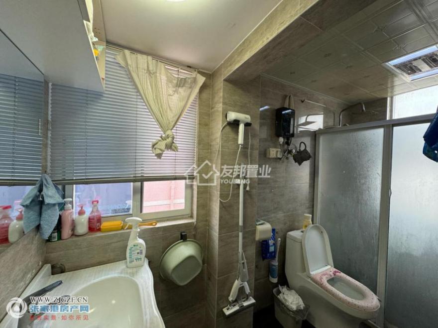 --20251002-11.jpg?x-oss-process=image/resize,w_880