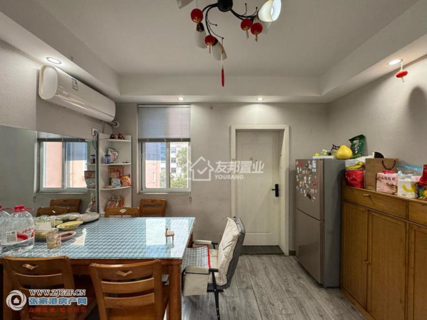 --20251002-2.jpg?x-oss-process=image/resize,w_880