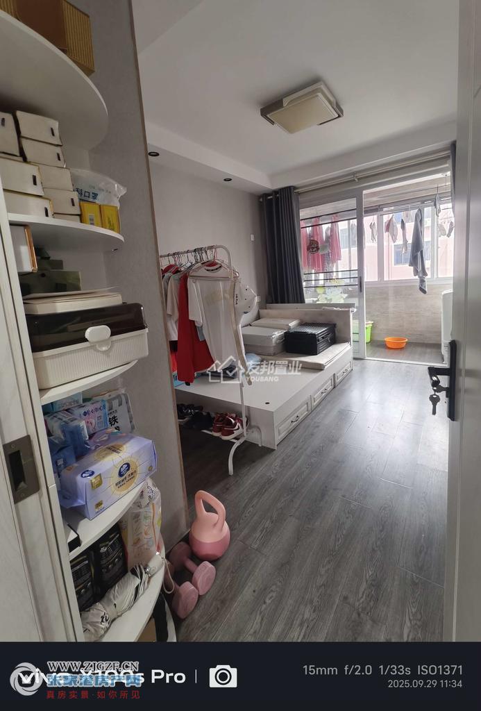 --20251002-9.jpg?x-oss-process=image/resize,w_880