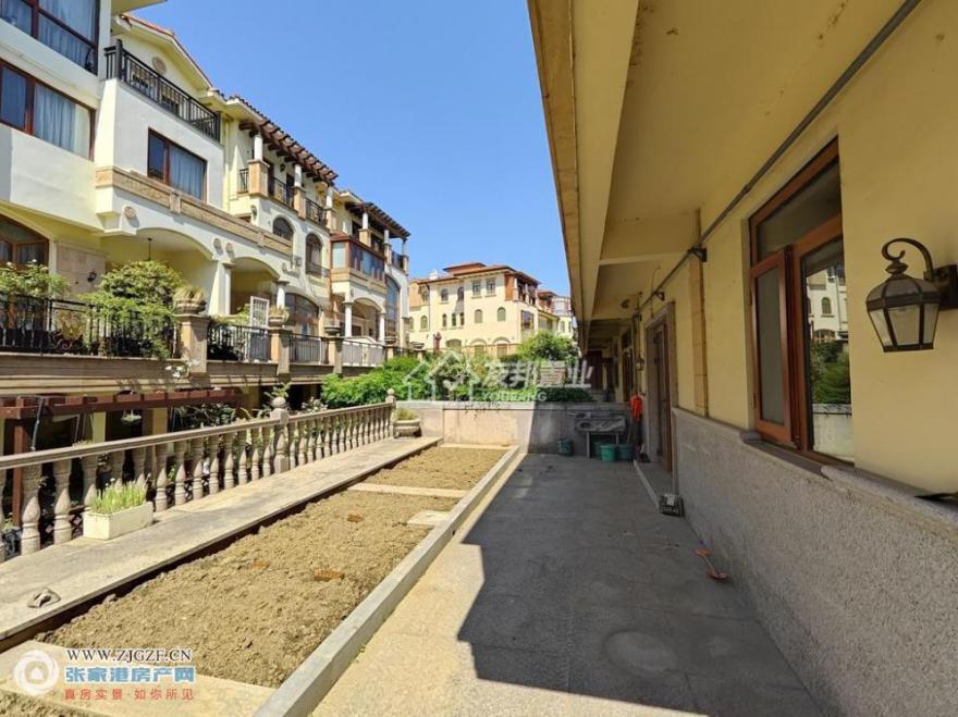 Ҽ()--20251004-17.jpg?x-oss-process=image/resize,w_880