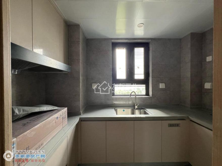 Zͥ--20251004-8.jpg?x-oss-process=image/resize,w_880