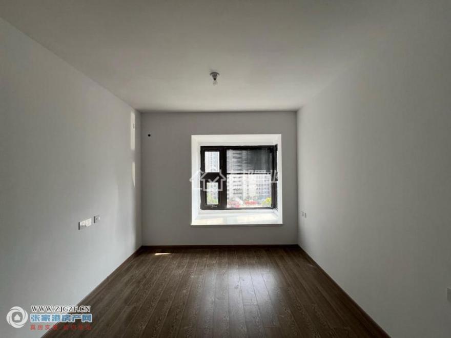 Zͥ--20251004-5.jpg?x-oss-process=image/resize,w_880