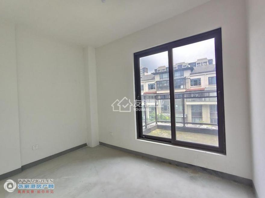 dc142cd9835e4dfbaf75927a82a3c6cd.jpg?x-oss-process=image/resize,w_880