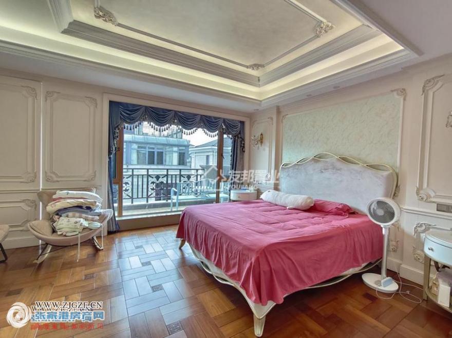 20250822082805_17855.jpg?x-oss-process=image/resize,w_880