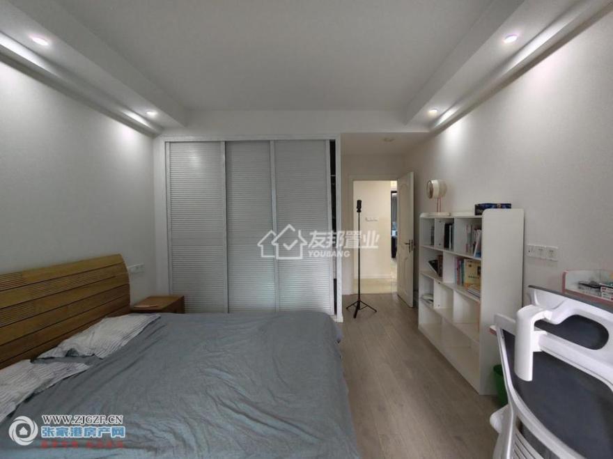 --20251009-5.jpg?x-oss-process=image/resize,w_880