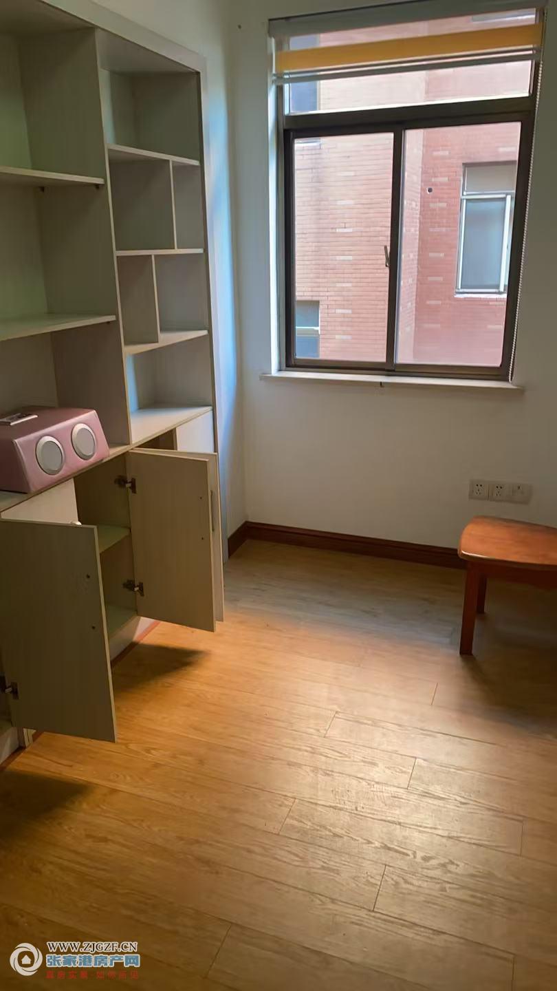 d23f20a3bc8648e14e52997f2828cd0b.jpg?x-oss-process=image/resize,w_880