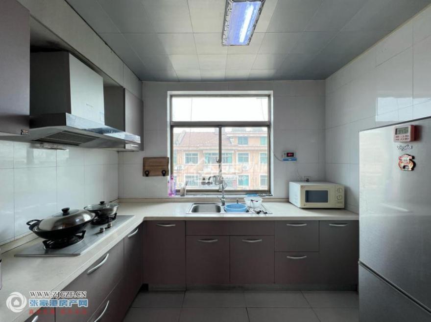 и´--20251016-9.jpg?x-oss-process=image/resize,w_880