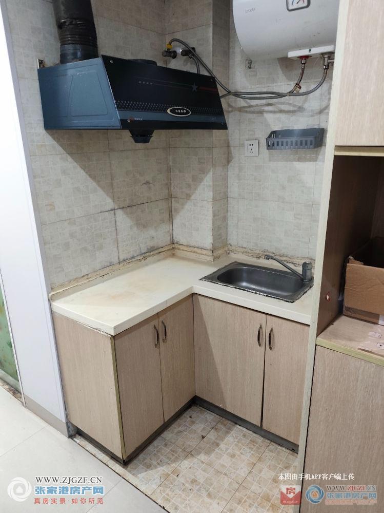 10948160.jpg?x-oss-process=image/resize,w_880