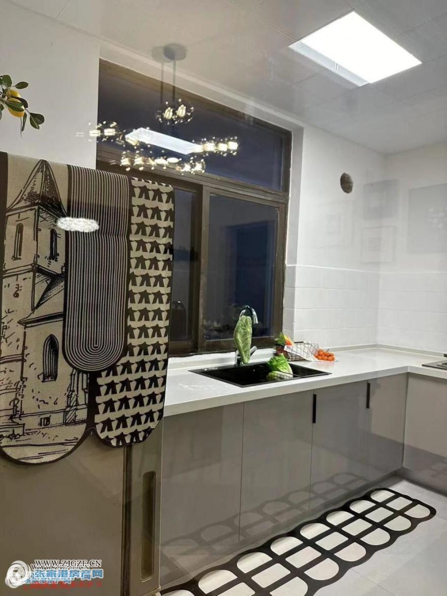 20251003101524_95586.jpg?x-oss-process=image/resize,w_880