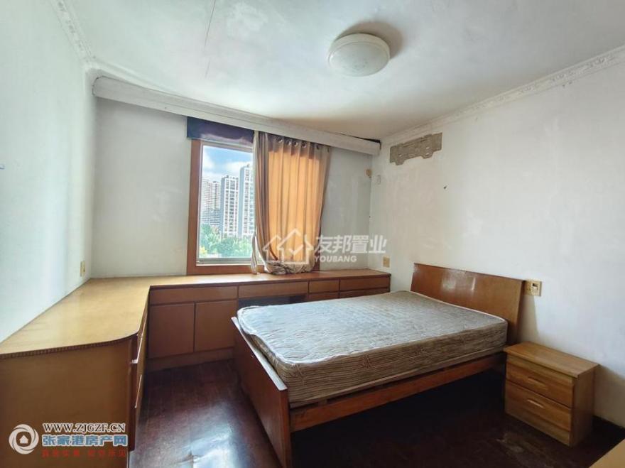 ÷´--20251024-8.jpg?x-oss-process=image/resize,w_880