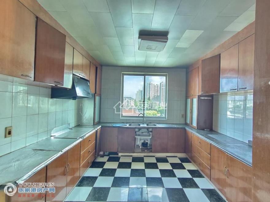 ÷´--20251024-12.jpg?x-oss-process=image/resize,w_880