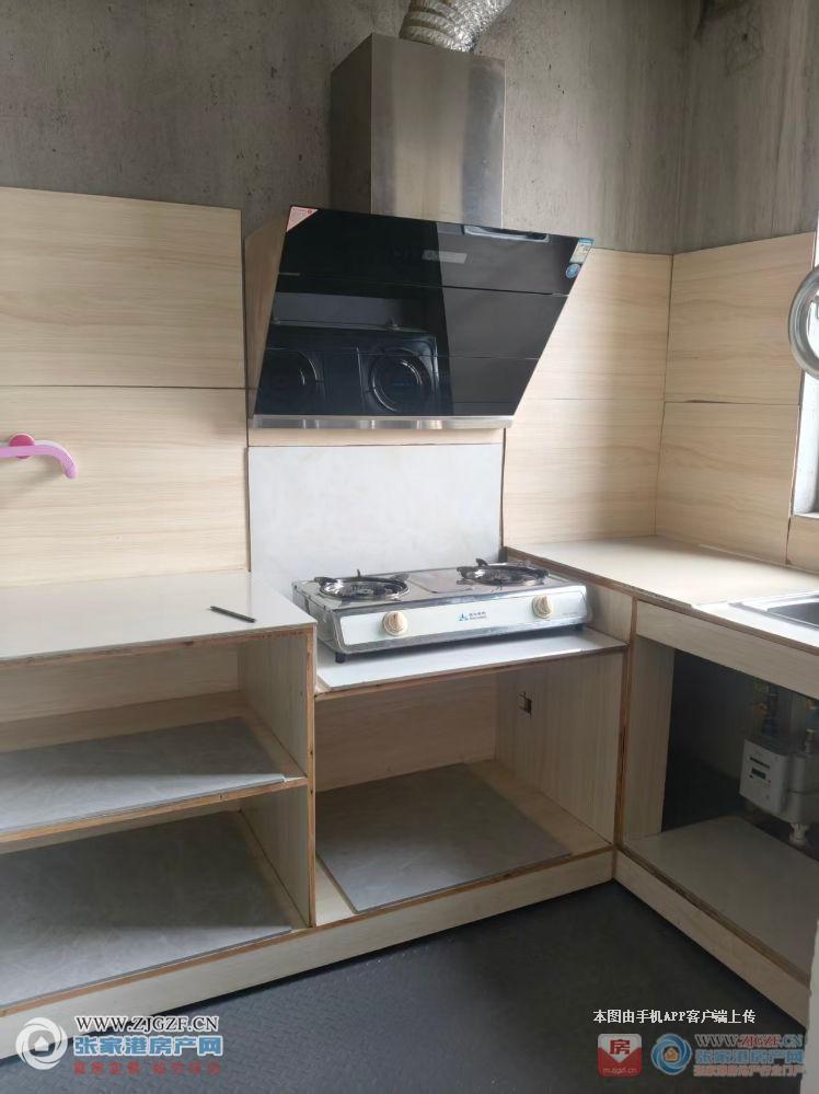 205516568.jpg?x-oss-process=image/resize,w_880