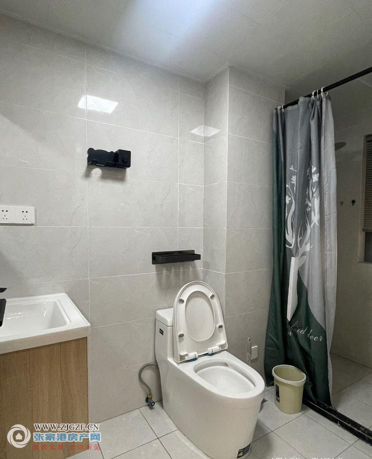 194141544_.jpg?x-oss-process=image/resize,w_880