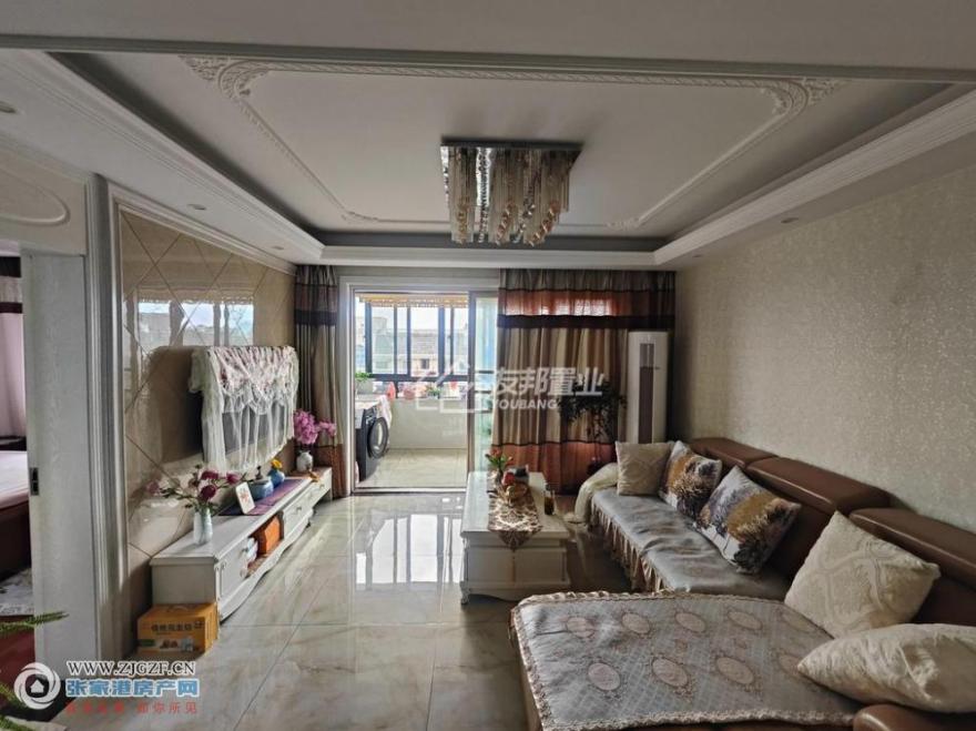 范庄花苑-客厅-20251030-0.jpg?x-oss-process=image/resize,w_880 范庄花苑-客厅-20251030-0.jpg?x-oss-process=image/resize,w_880