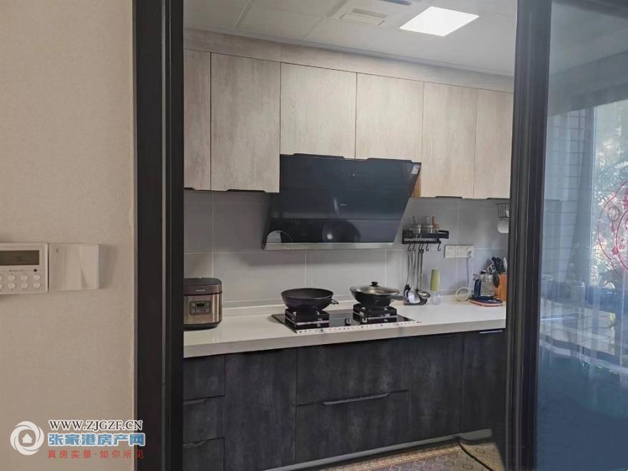 15346788_.jpg?x-oss-process=image/resize,w_880