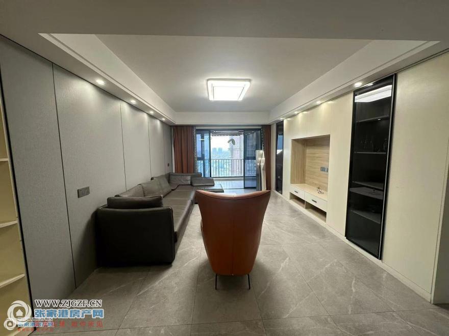 115738luNH577unUQUOXHz.jpg?x-oss-process=image/resize,w_880